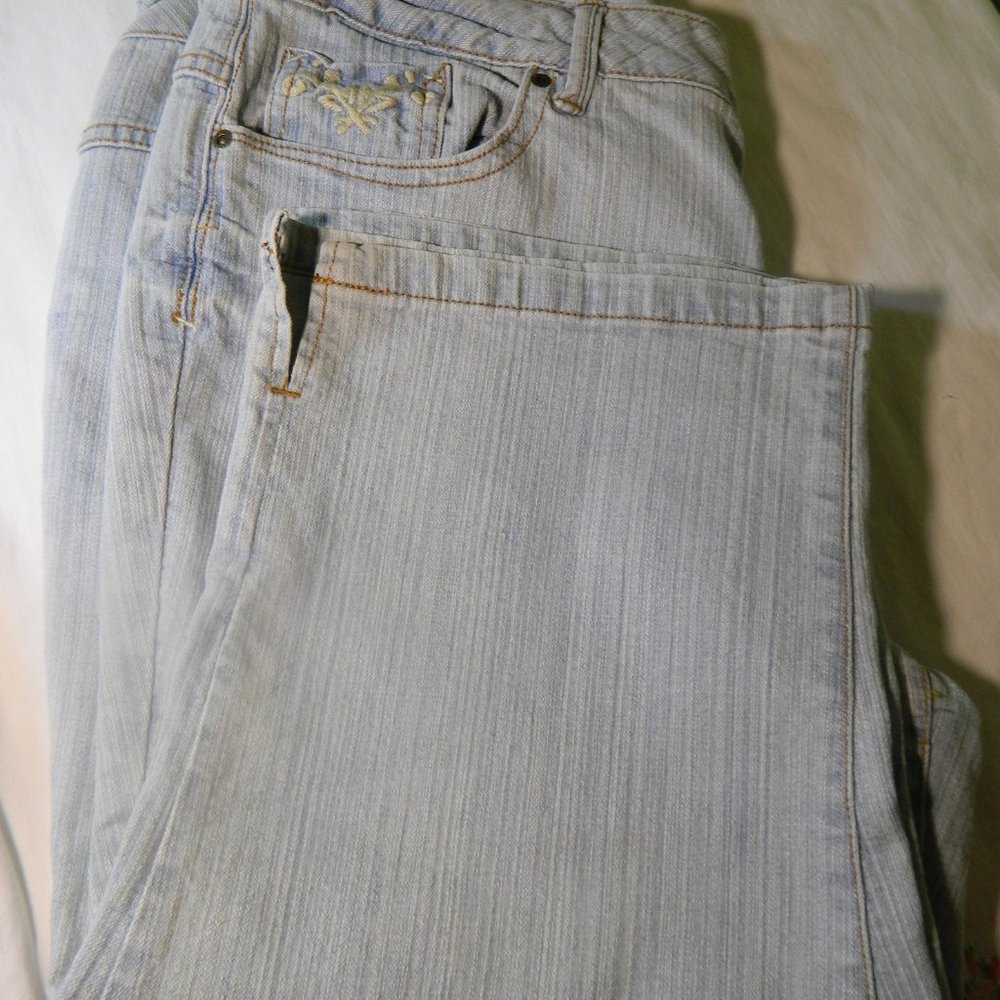 Zanazdi Capri Jeans